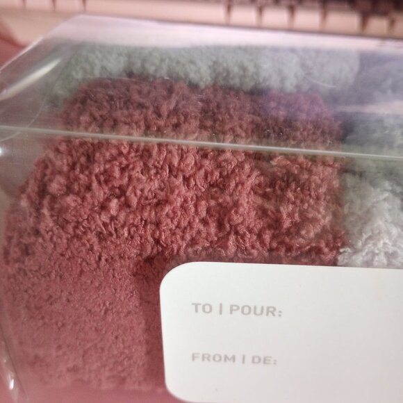 NEW Fuzzy Sock 3 Pack - Picture 5 of 8